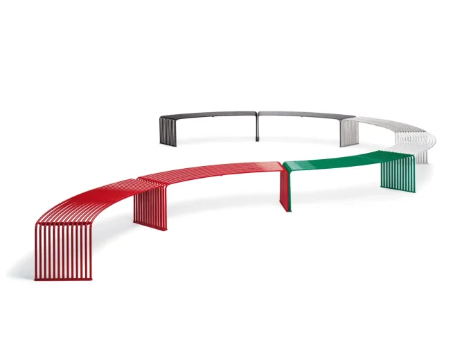 Robusto zaoblená lavica