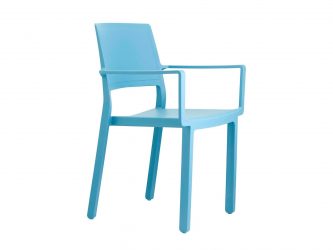 Plastová stolička