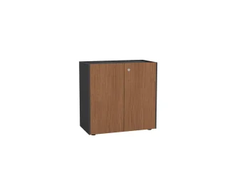 2 úložné priestory, dyhované dvere