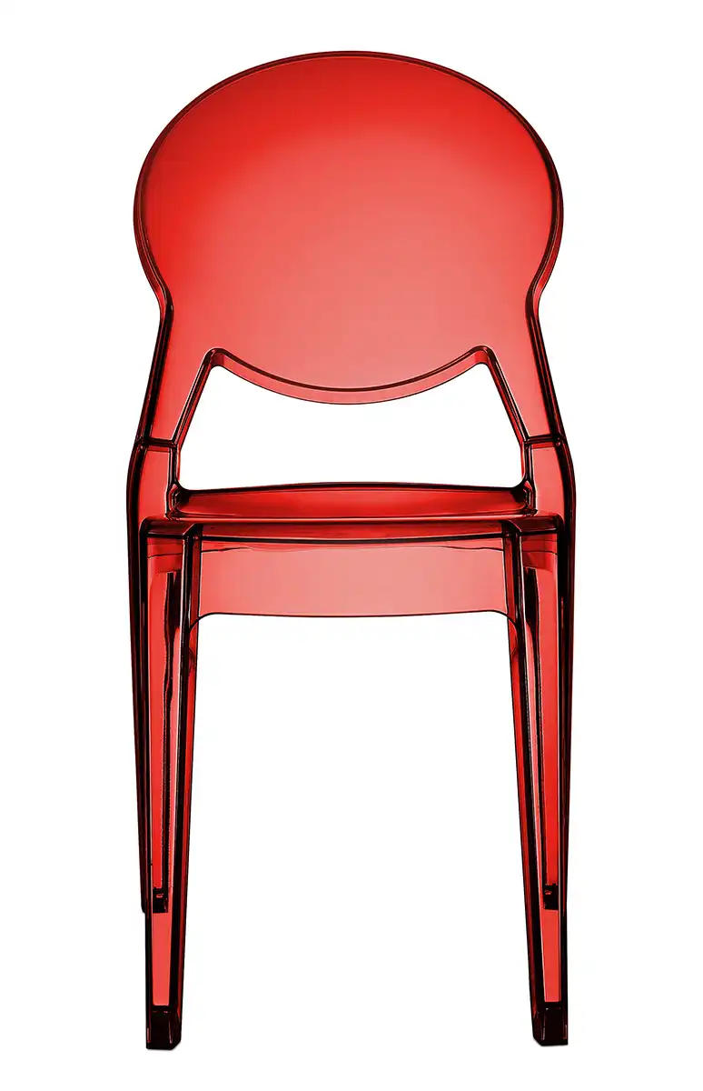 Plastová stolička