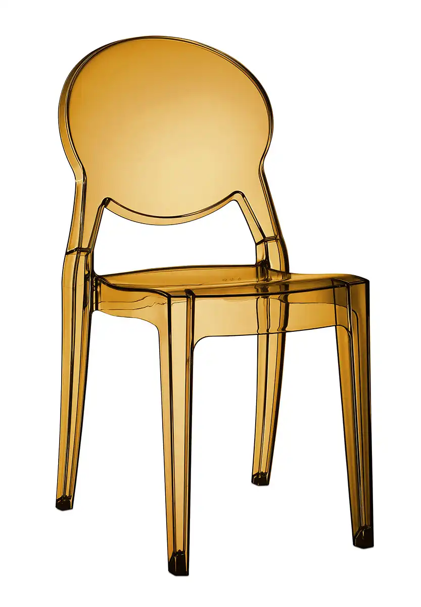 Plastová stolička