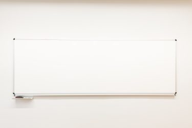 300x120 cm, biele emailové prevedenie