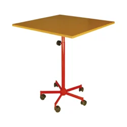 Rokovací stolík na kolieskach