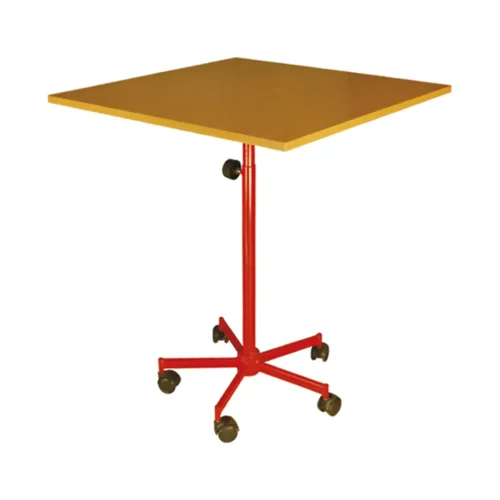 Rokovací stolík na kolieskach